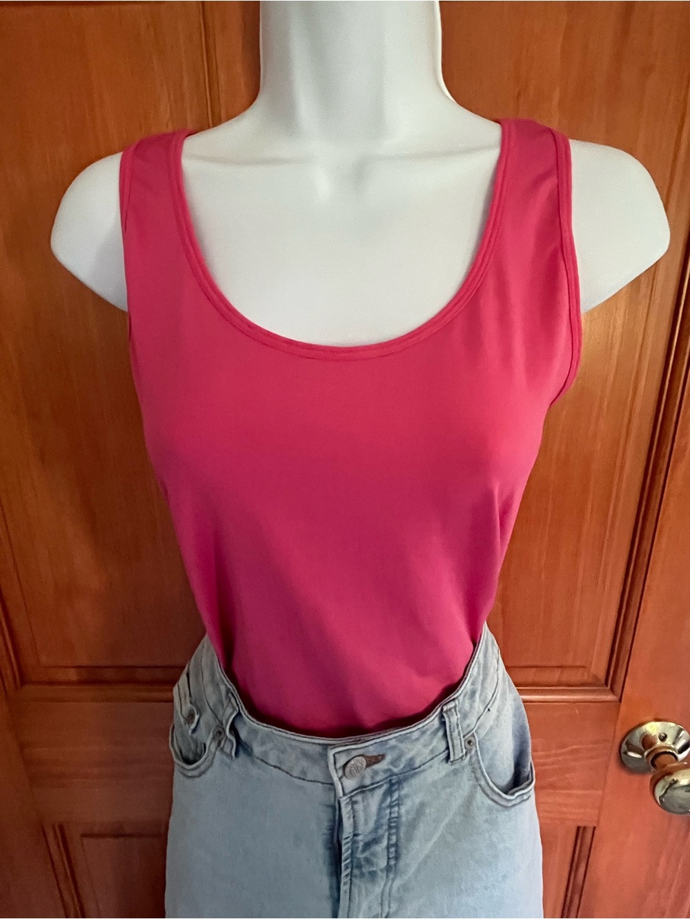 Yelete Women's Fuchsia Scoop Neck Tank